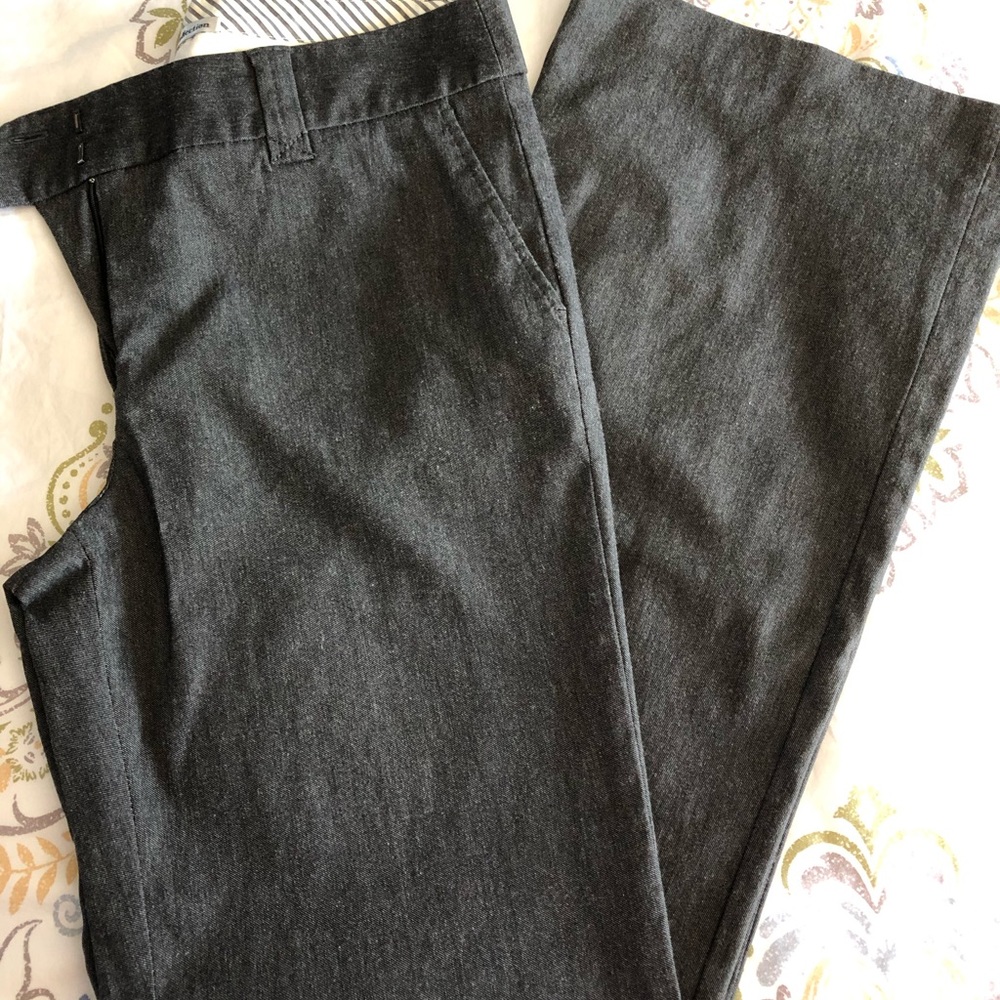 Women’s dark gray dress pants, size 6